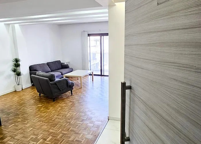 The Cozy Seaside Retreat לרנקה